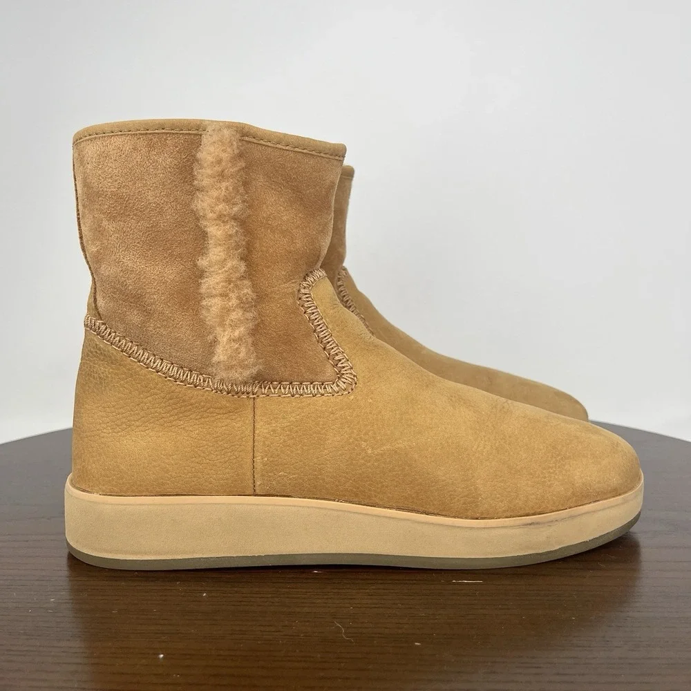Olukai Pa'Ina Hulu Boots Womens 8 Tan Nubuck Leather Sheep Fur Winter Pull‎ On